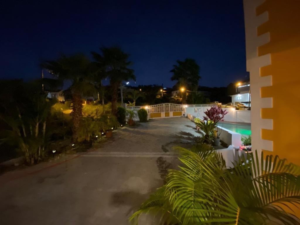 Faith'S Villa Tobago Diamond Eksteriør bilde